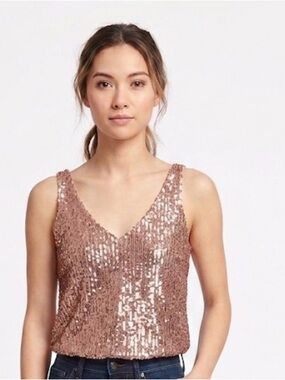 LOFT Petites Rose Gold Sequin Halter Crop Top XXSP Excellent Condition(A641)
